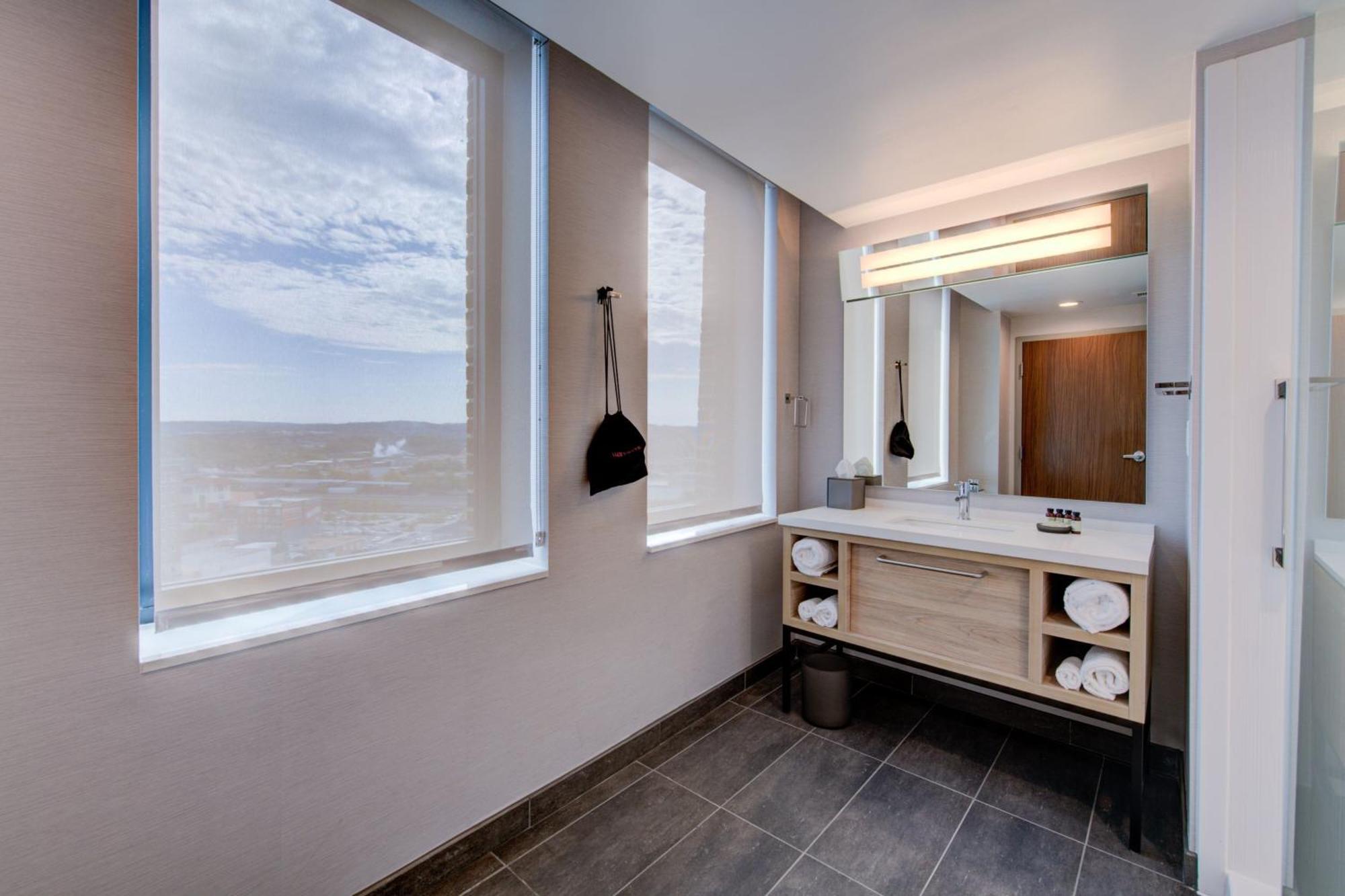The Threefoot Hotel, Meridian, A Tribute Portfolio Hotel Bagian luar foto
